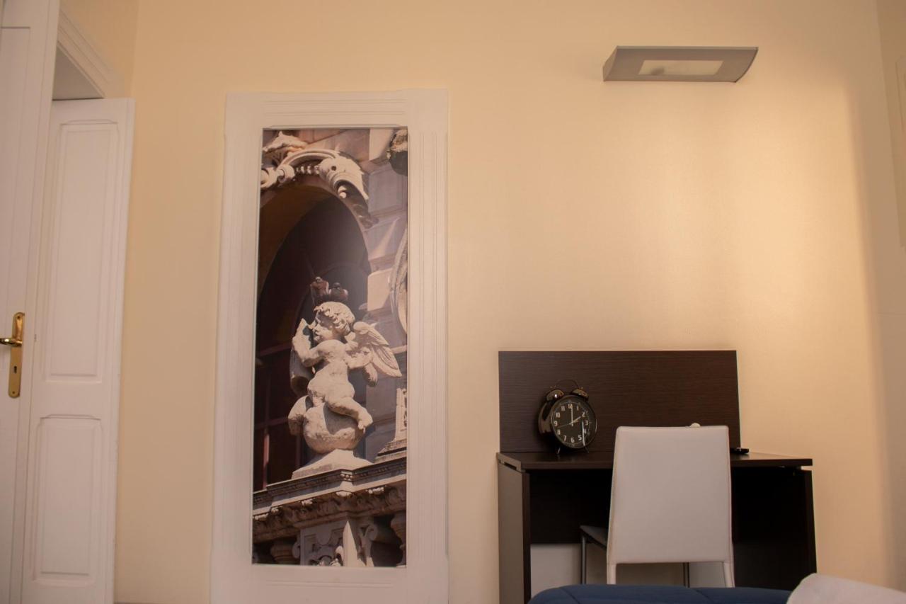 Apollo Suites Лече Екстериор снимка