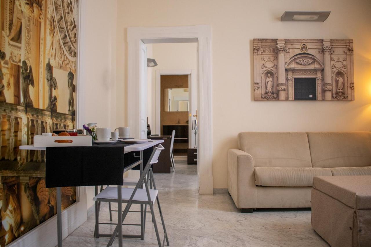 Apollo Suites Лече Екстериор снимка