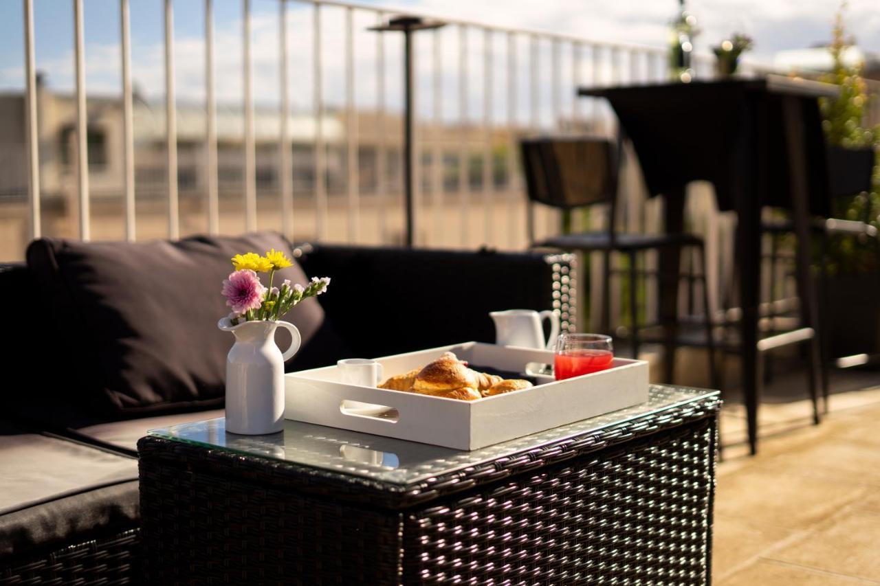 Apollo Suites Лече Екстериор снимка