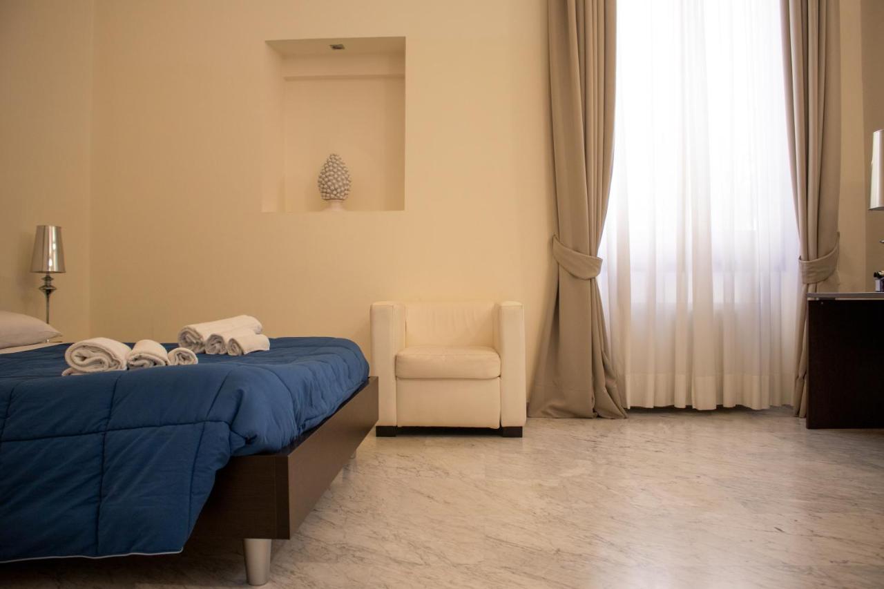Apollo Suites Лече Екстериор снимка