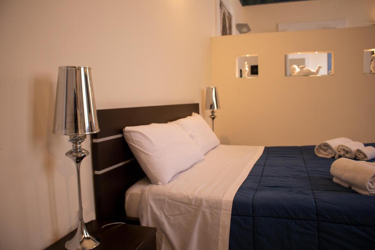 Apollo Suites Лече Екстериор снимка