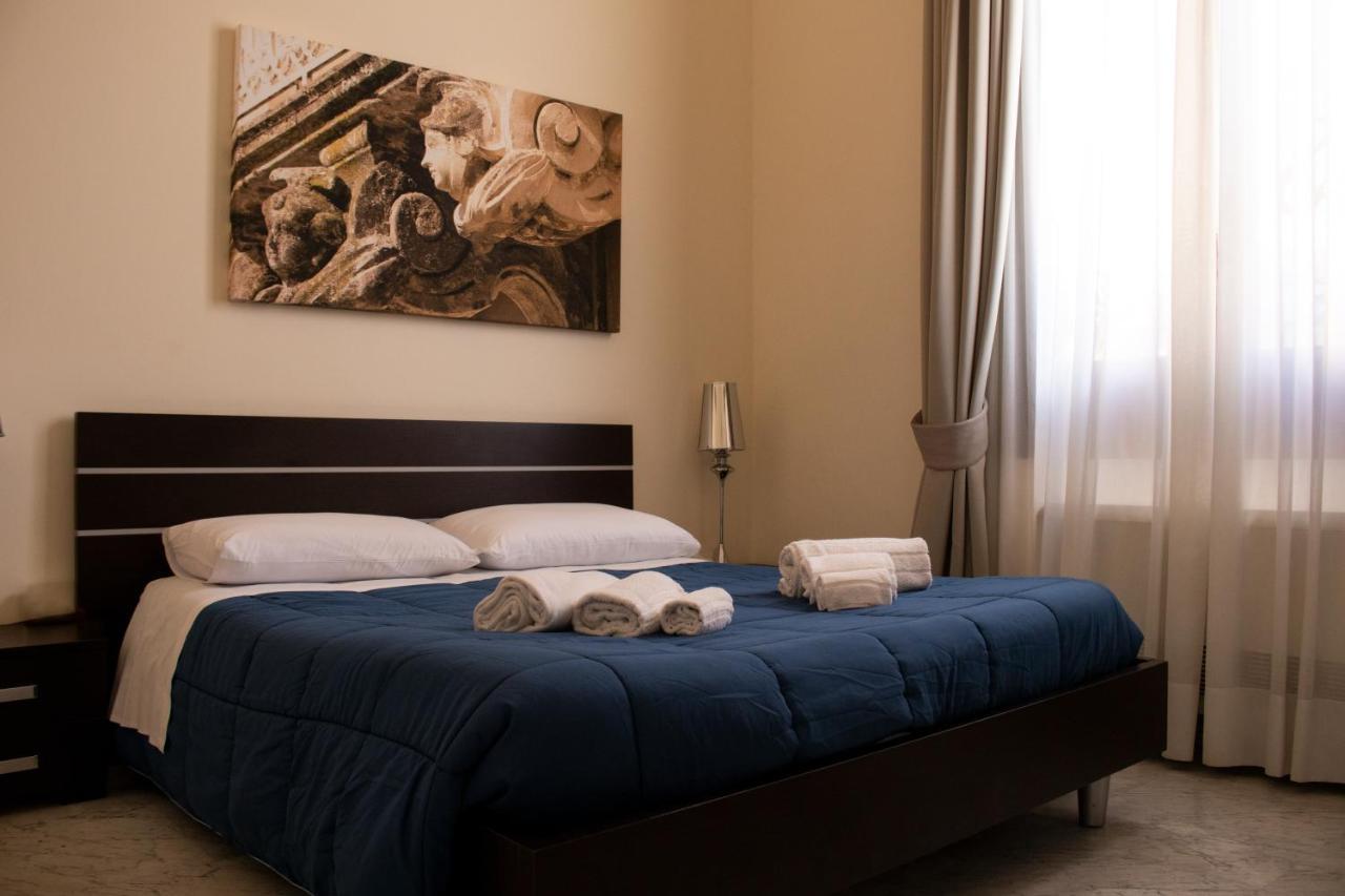 Apollo Suites Лече Екстериор снимка