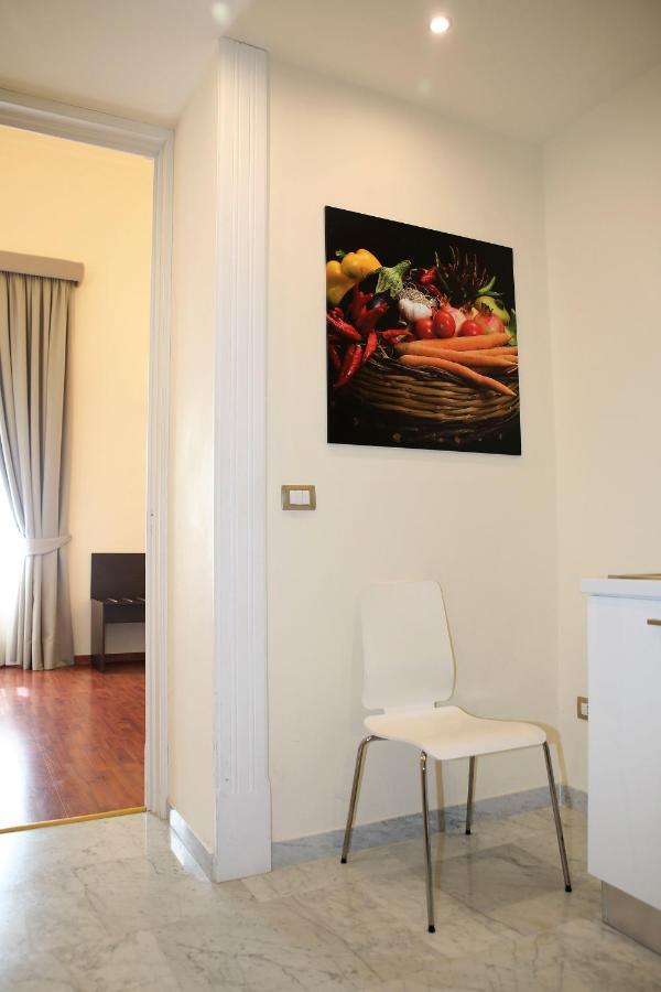 Apollo Suites Лече Екстериор снимка