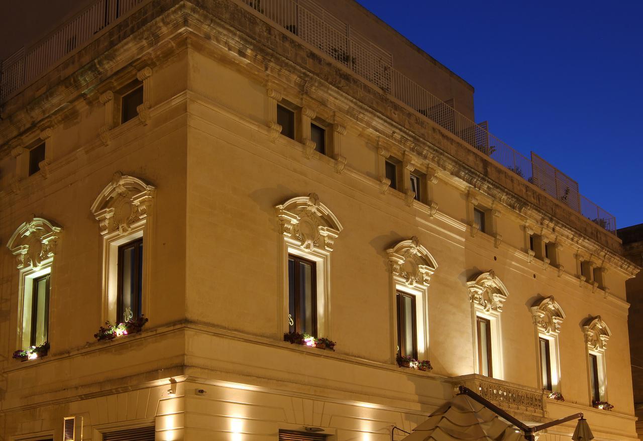 Apollo Suites Лече Екстериор снимка